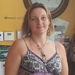 Meet your Posher, Brenda